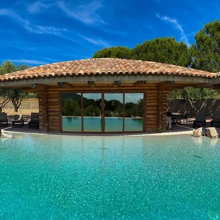 Chalet Triple * Pietracorbara